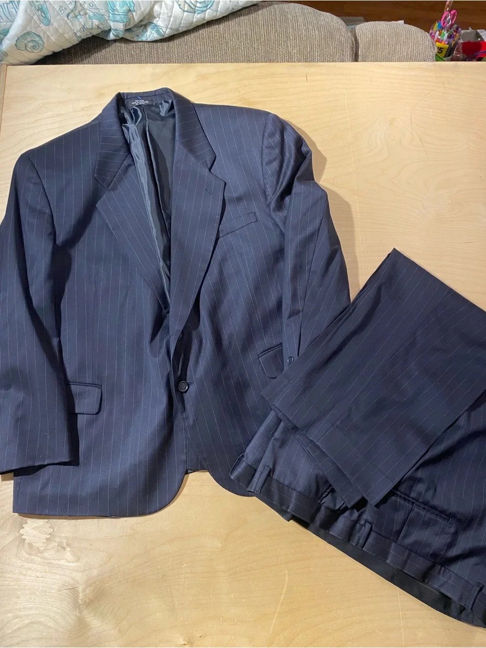 Oleg Cassini Men's Navy Pinstripe Suit Jacket & Pants - Classic Two-Piece 48 (SX